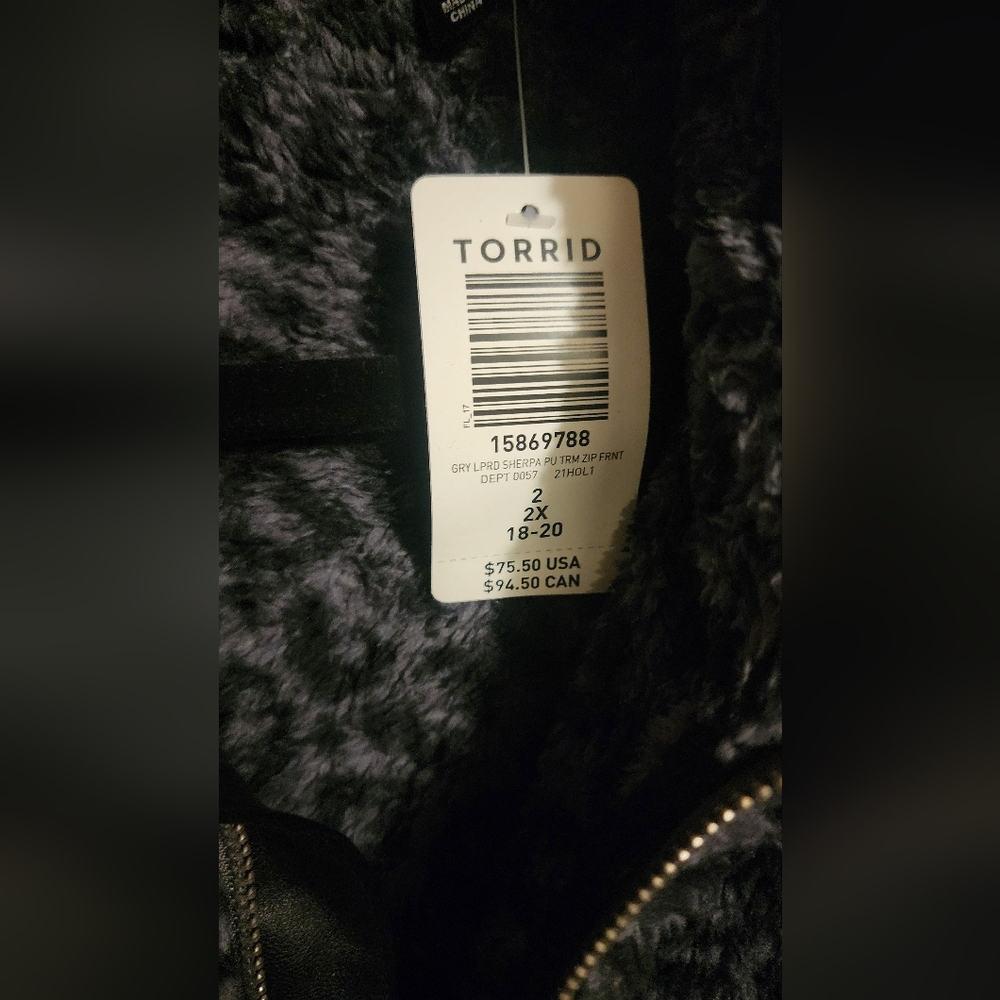 Leopard Zip Up Jacket - Picture 4 of 4